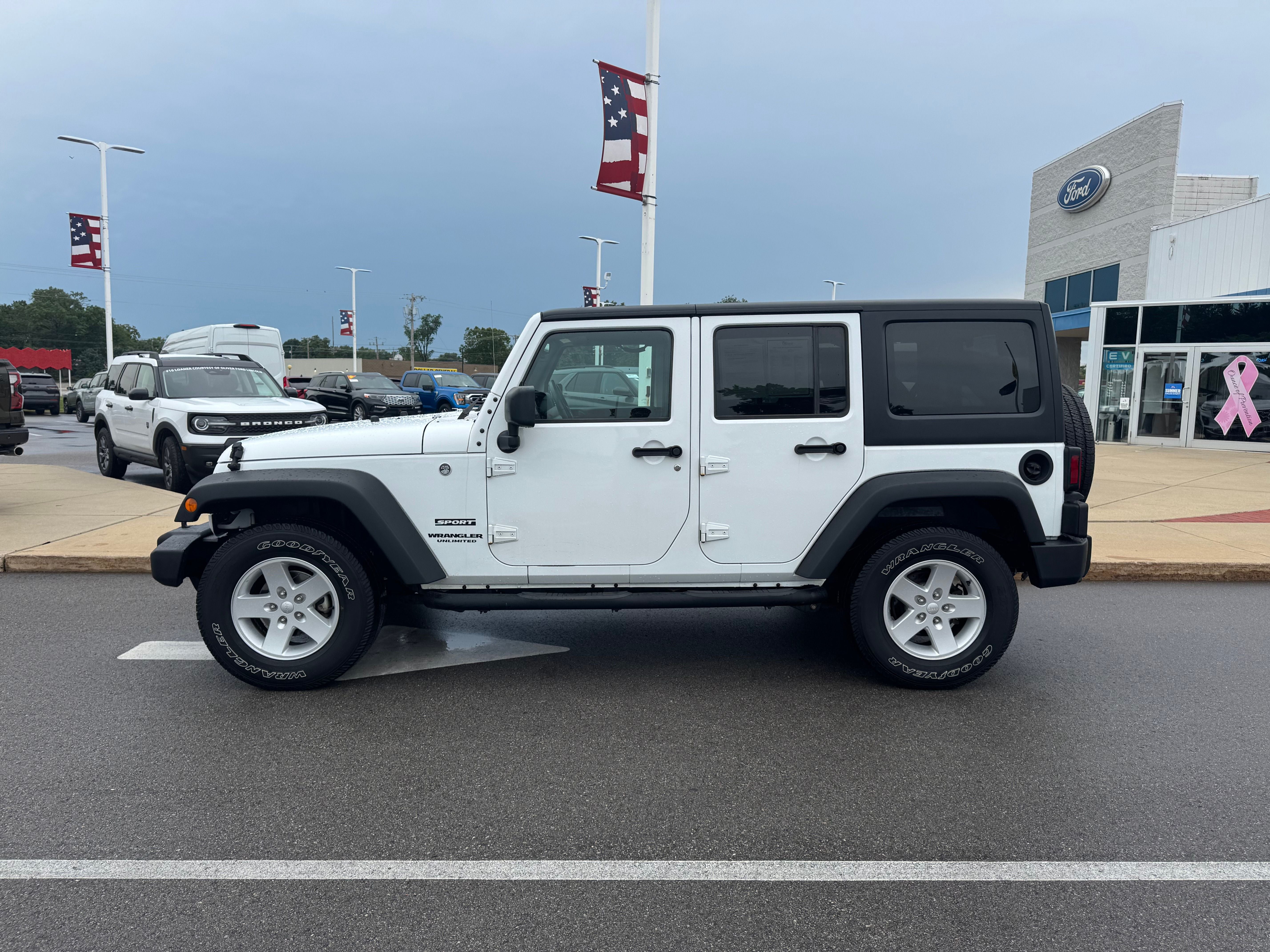 2017 Jeep Wrangler Unlimited Sport 24S pkg