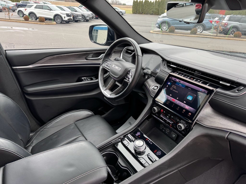 2022 Jeep Grand Cherokee Overland 4WD