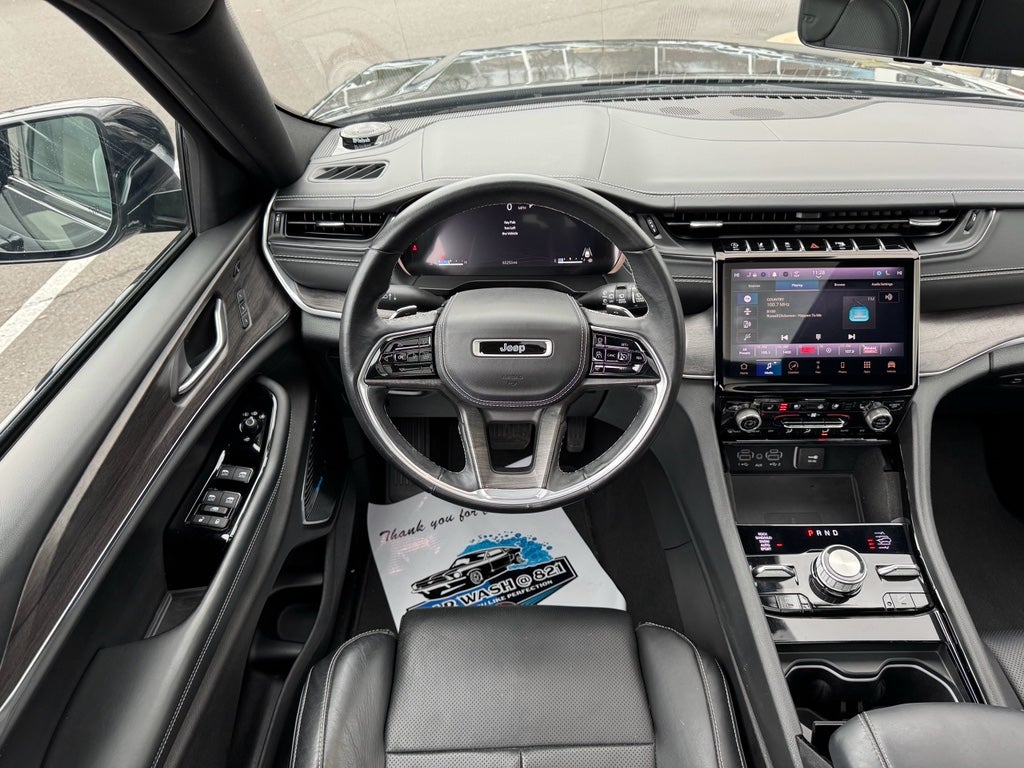 2022 Jeep Grand Cherokee Overland 4WD