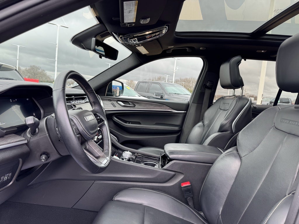 2022 Jeep Grand Cherokee Overland 4WD