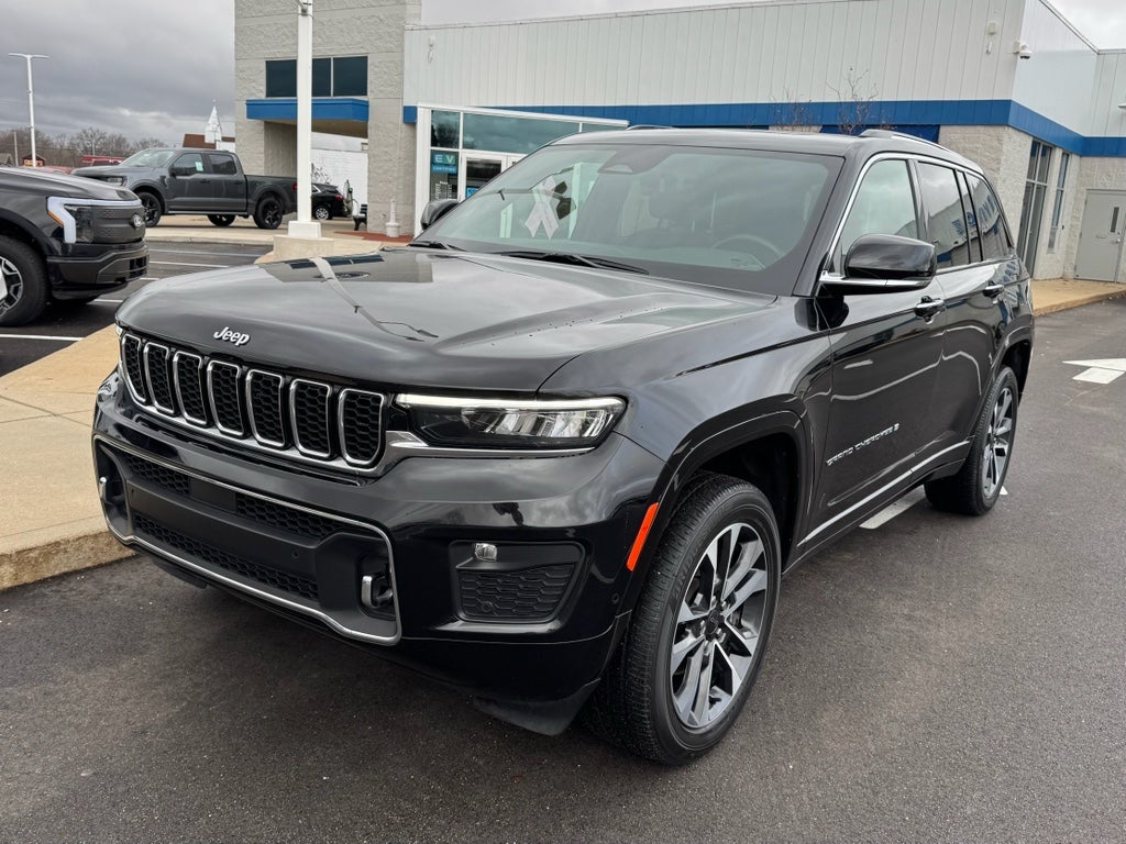 2022 Jeep Grand Cherokee Overland 4WD
