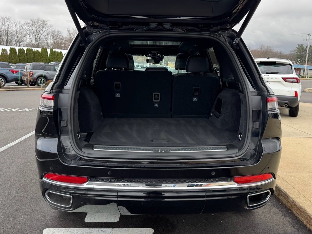 2022 Jeep Grand Cherokee Overland 4WD