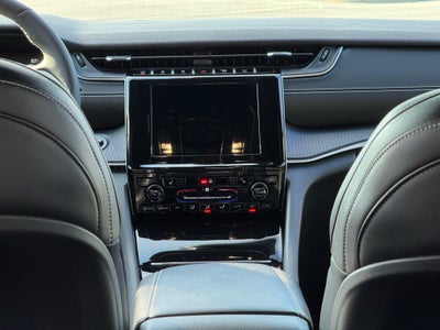 2023 Jeep Grand Cherokee L Altitude 4WD