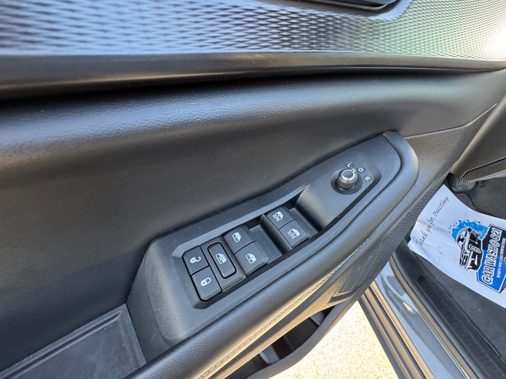 2023 Jeep Grand Cherokee L Altitude 4WD
