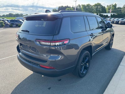 2023 Jeep Grand Cherokee L Altitude 4WD