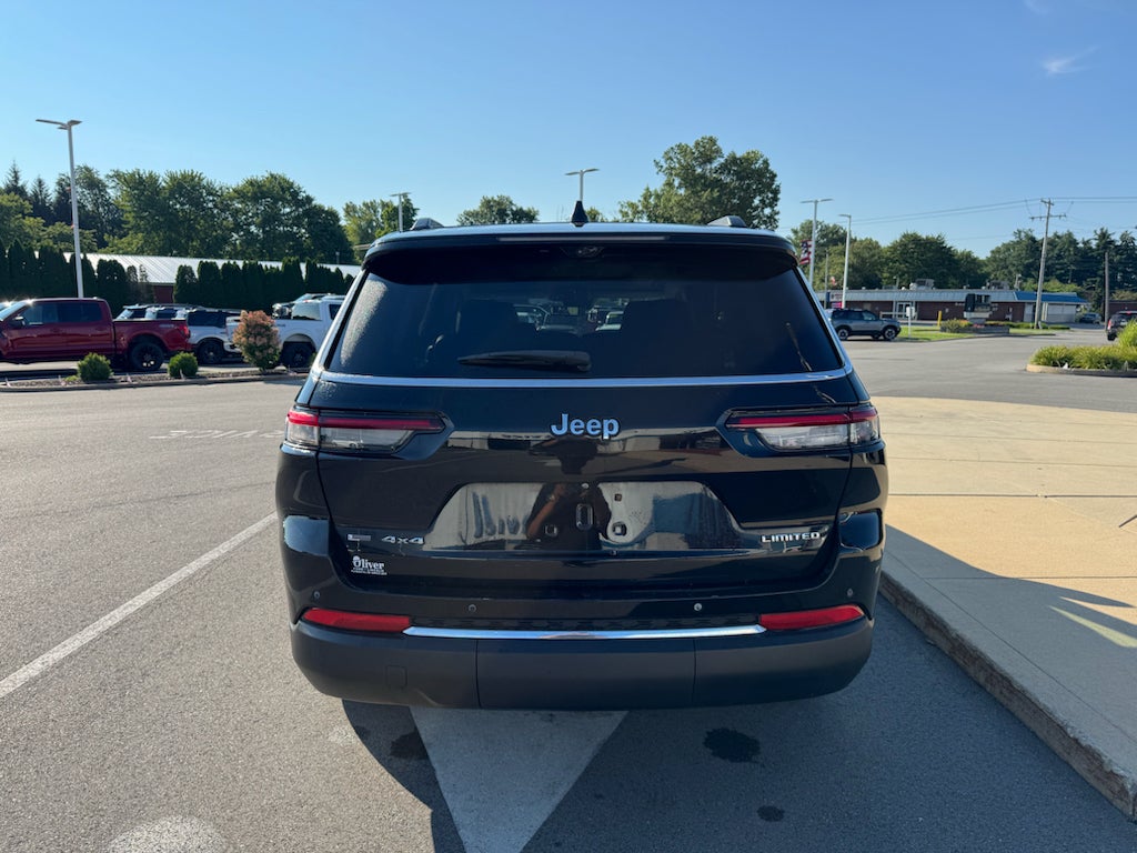 2022 Jeep Grand Cherokee L Limited 4WD