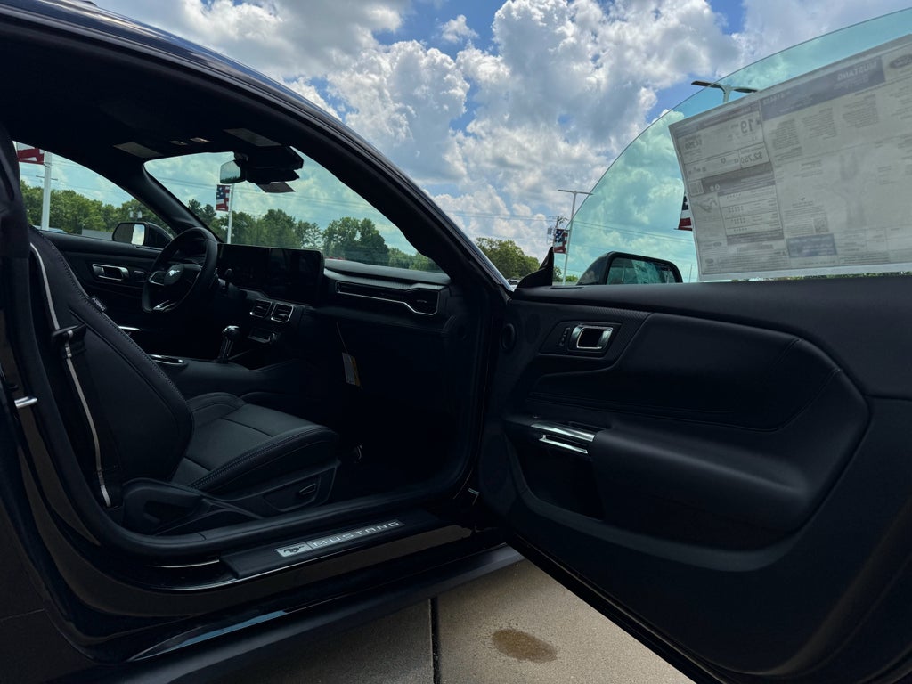 2025 Ford Mustang GT Coupe Premium