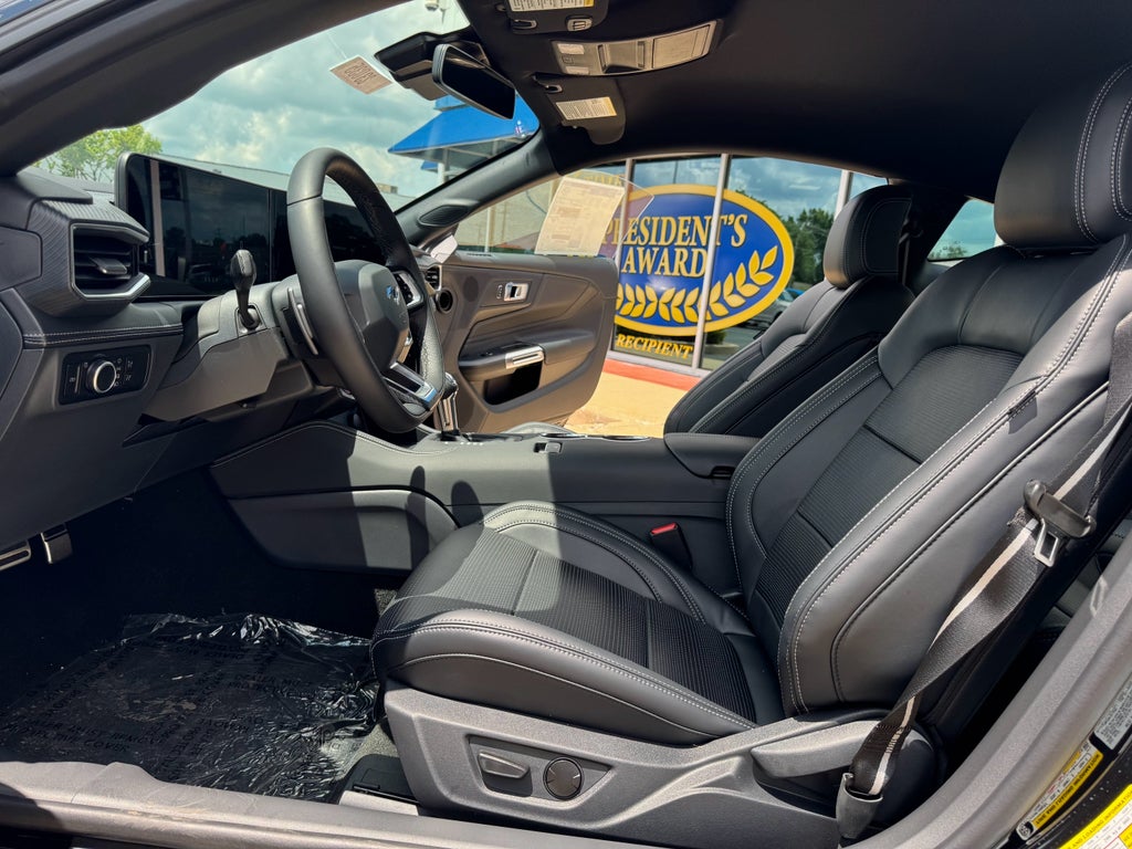 2025 Ford Mustang GT Coupe Premium