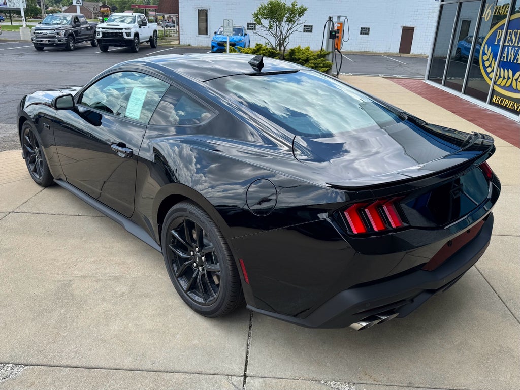 2025 Ford Mustang GT Coupe Premium