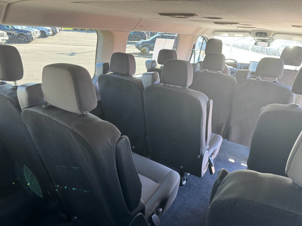 2024 Ford Transit Wagon XLT RWD