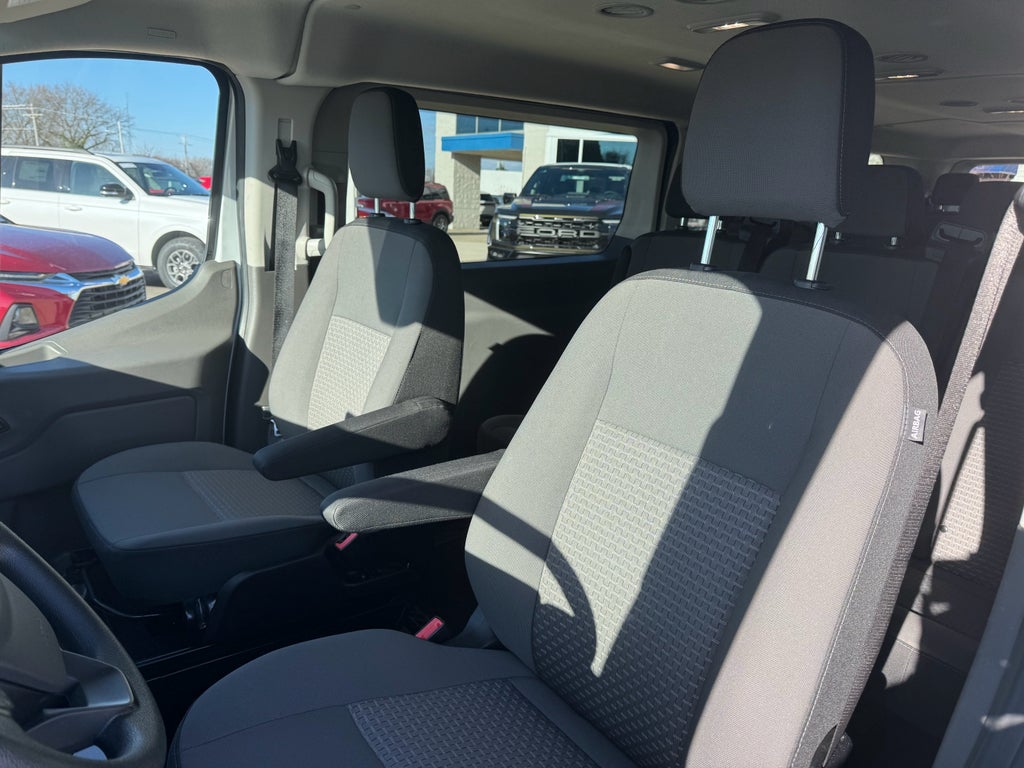 2024 Ford Transit Wagon XLT RWD