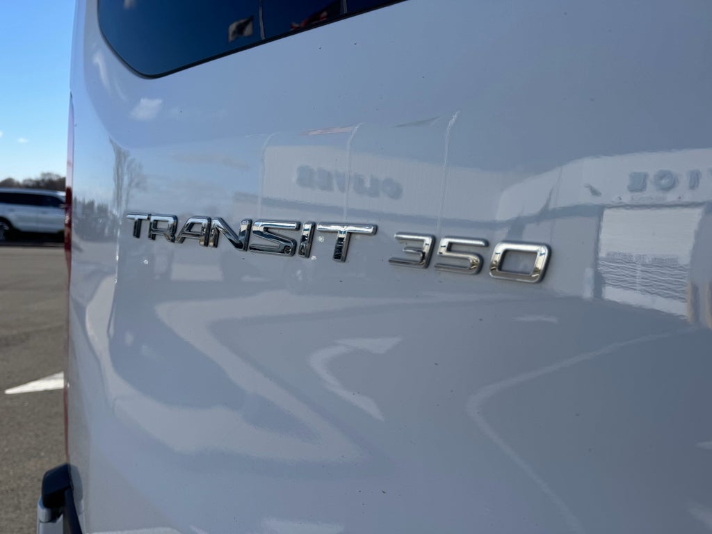 2024 Ford Transit Wagon XLT RWD