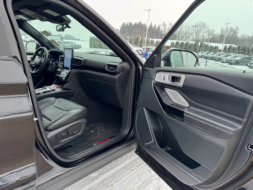 2023 Ford Explorer ST 4WD