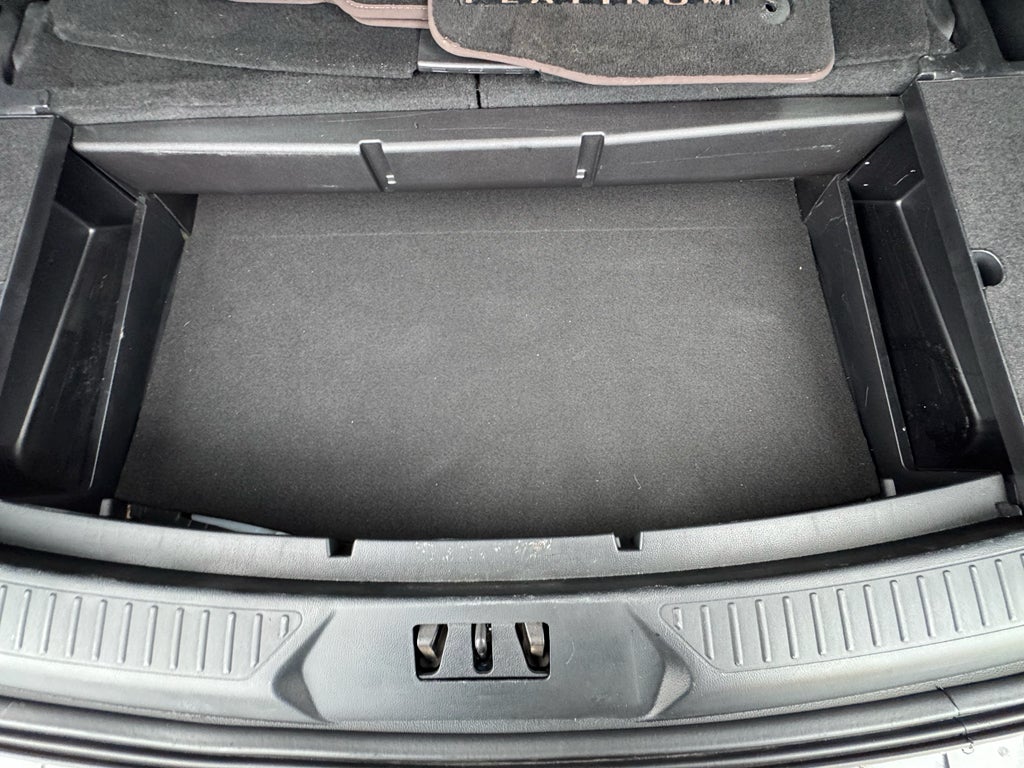 2022 Ford Explorer Platinum - Photo 17