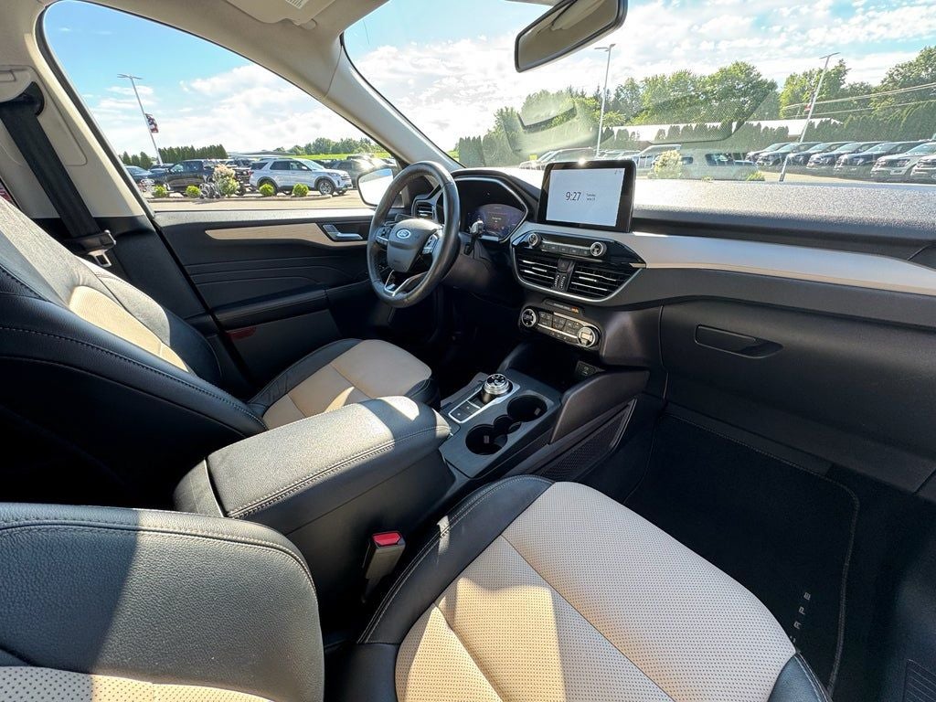 2021 Ford Escape Titanium
