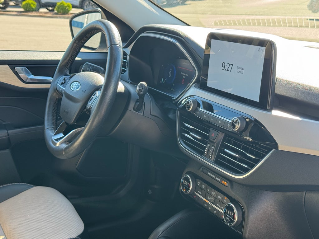 2021 Ford Escape Titanium 4WD