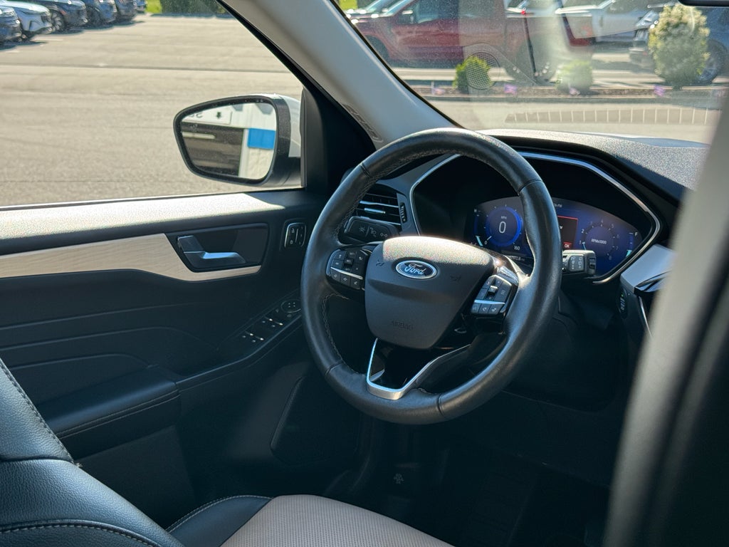 2021 Ford Escape Titanium 4WD