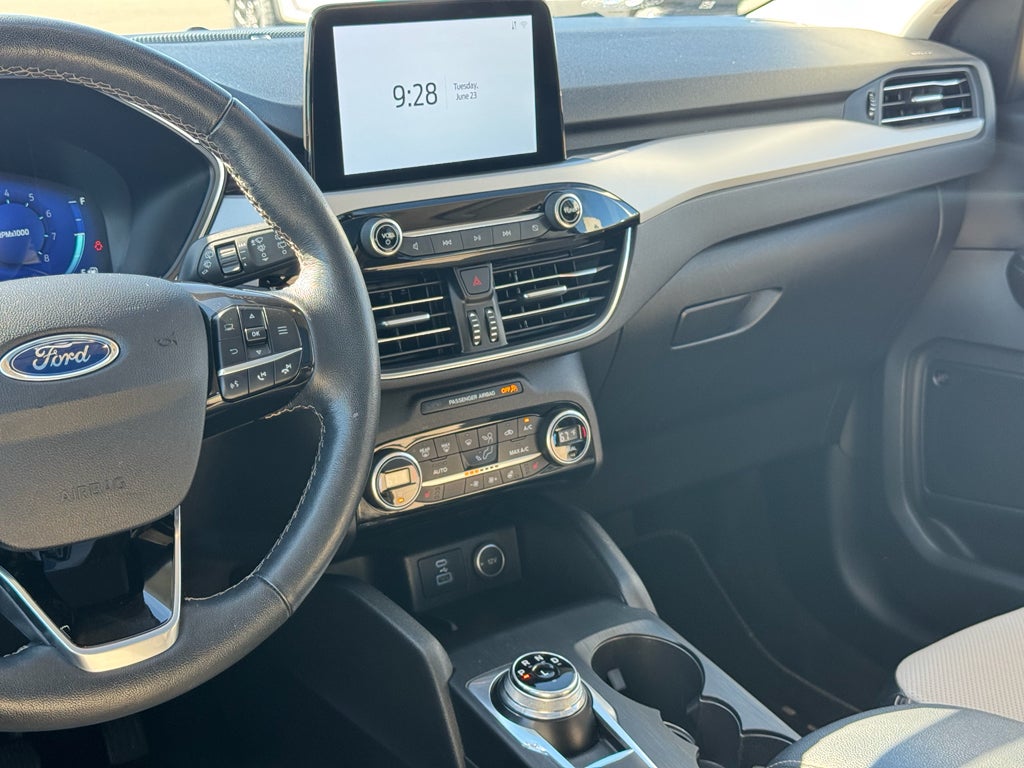 2021 Ford Escape Titanium 4WD