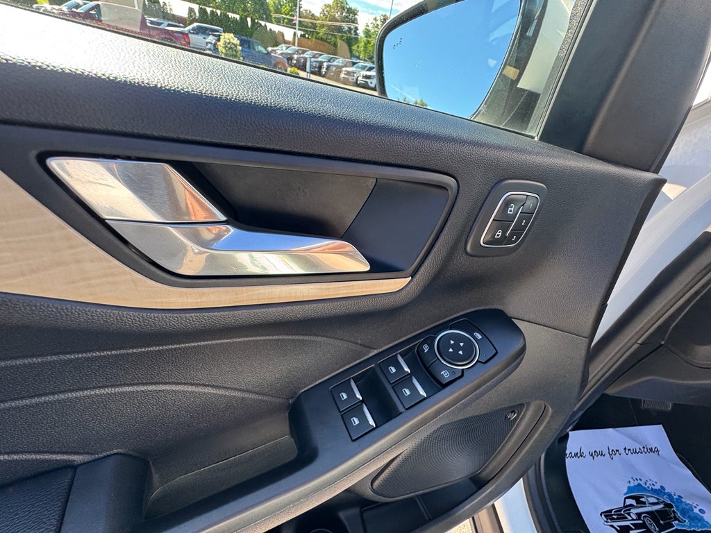 2021 Ford Escape Titanium 4WD
