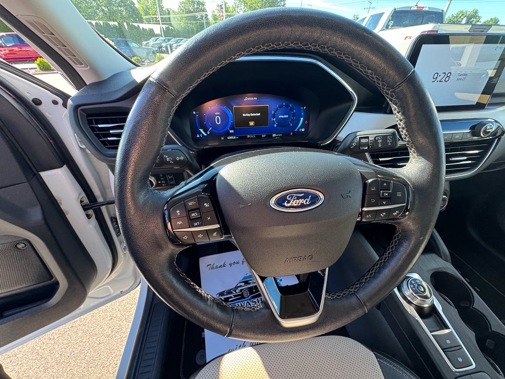 2021 Ford Escape Titanium 4WD