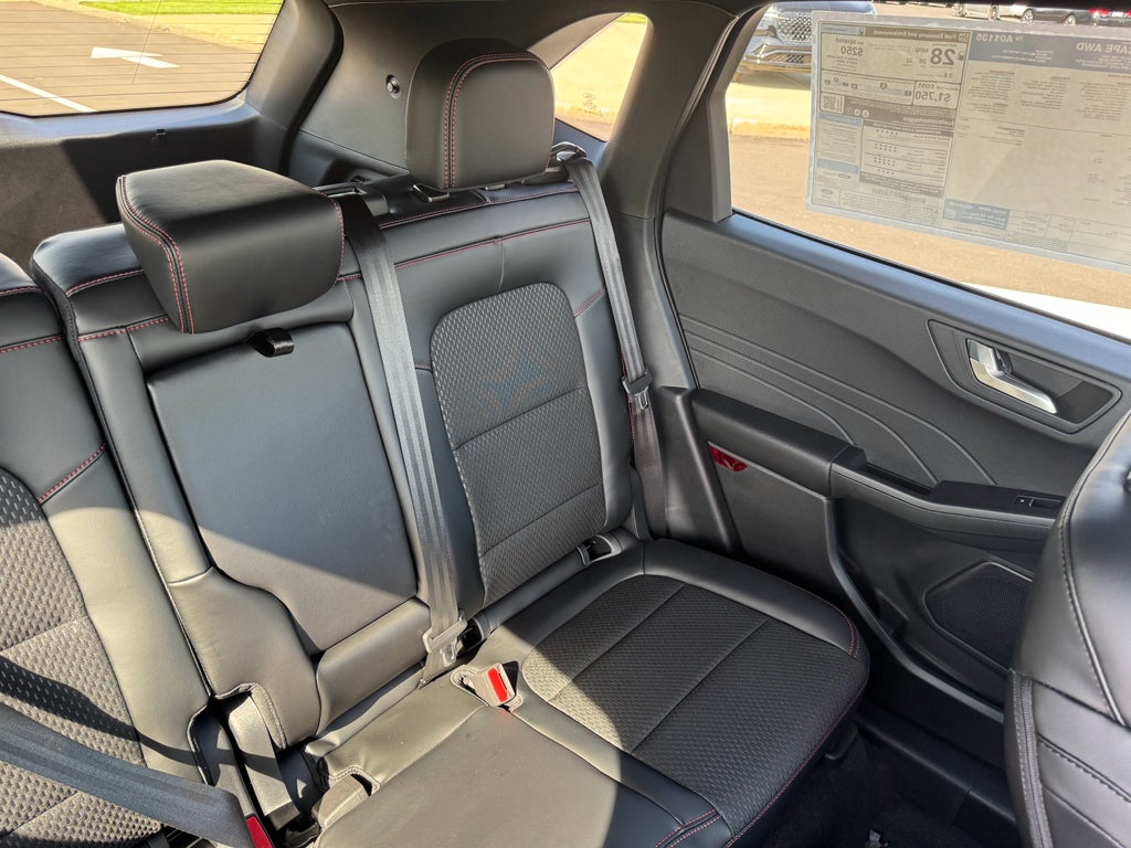 2026 Ford Escape ST-Line AWD