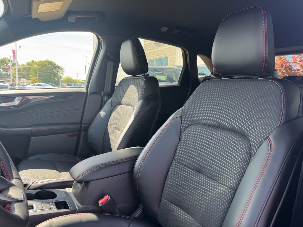 2026 Ford Escape ST-Line AWD