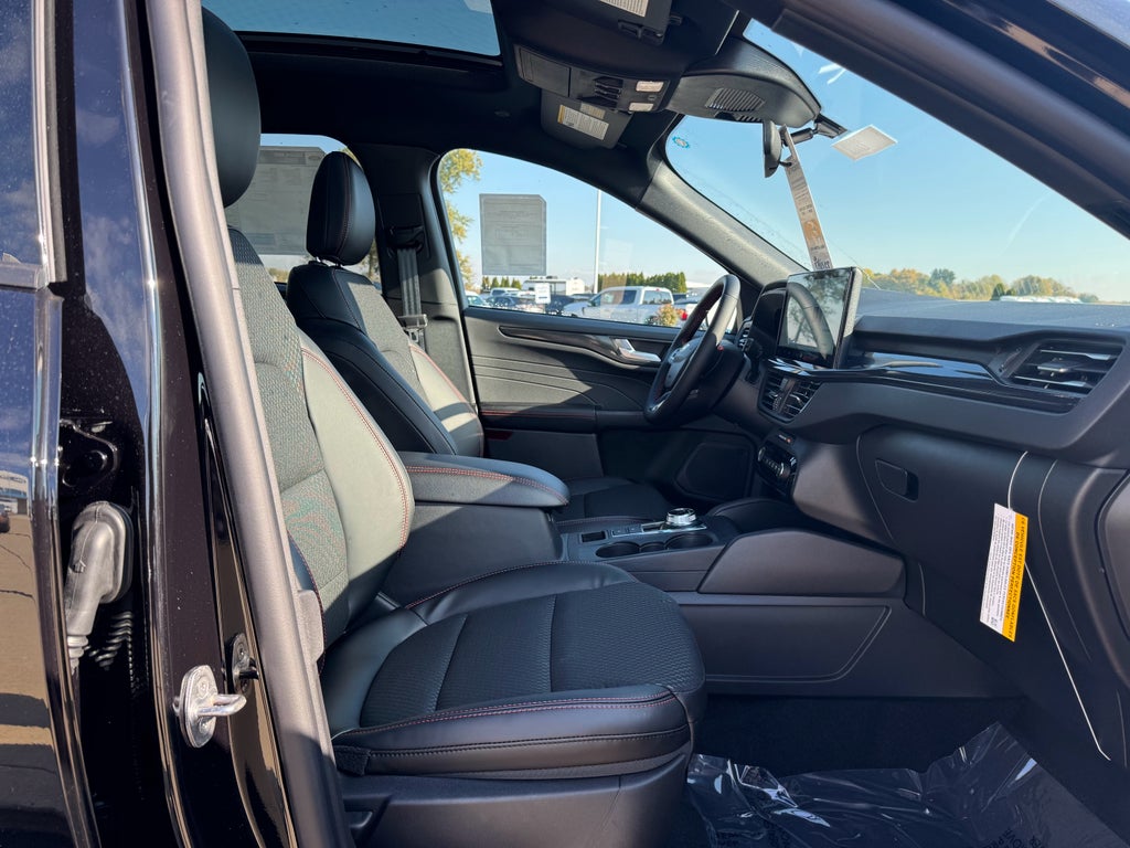 2026 Ford Escape ST-Line AWD