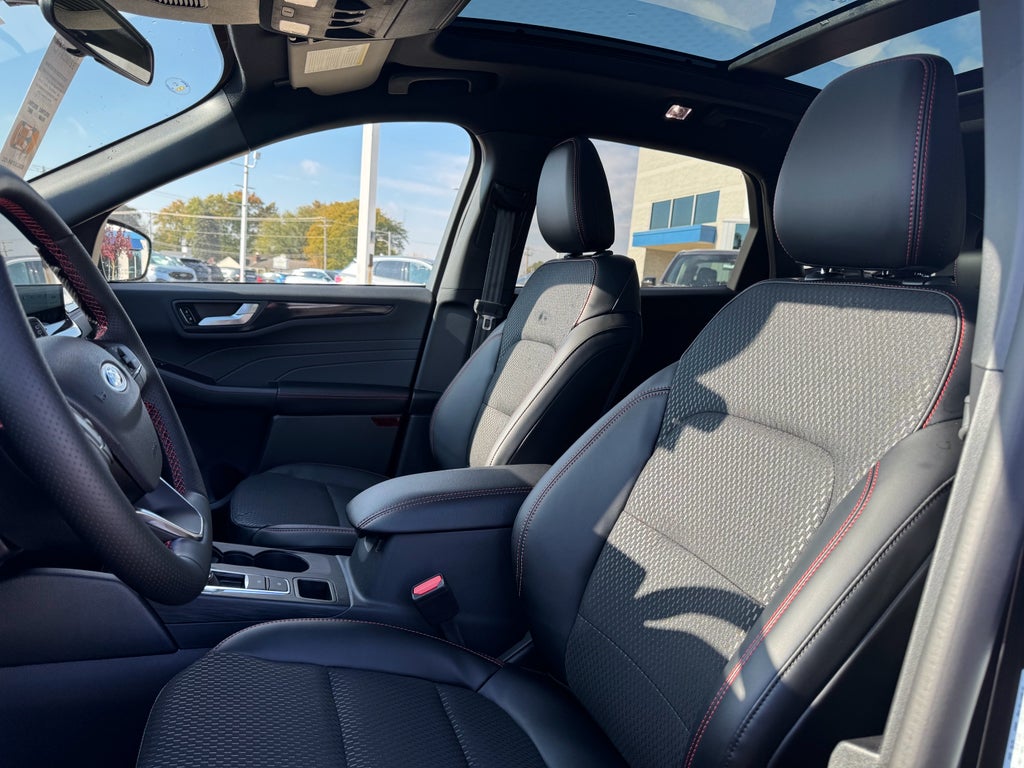 2026 Ford Escape ST-Line AWD