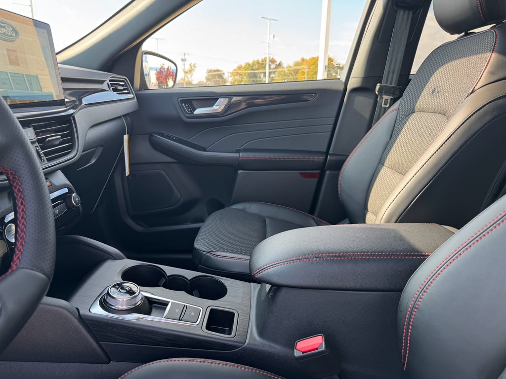 2026 Ford Escape ST-Line AWD