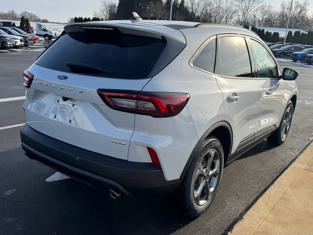 2026 Ford Escape ST-Line AWD