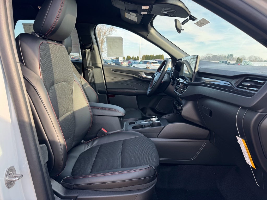 2026 Ford Escape ST-Line AWD