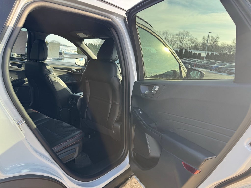 2026 Ford Escape ST-Line AWD