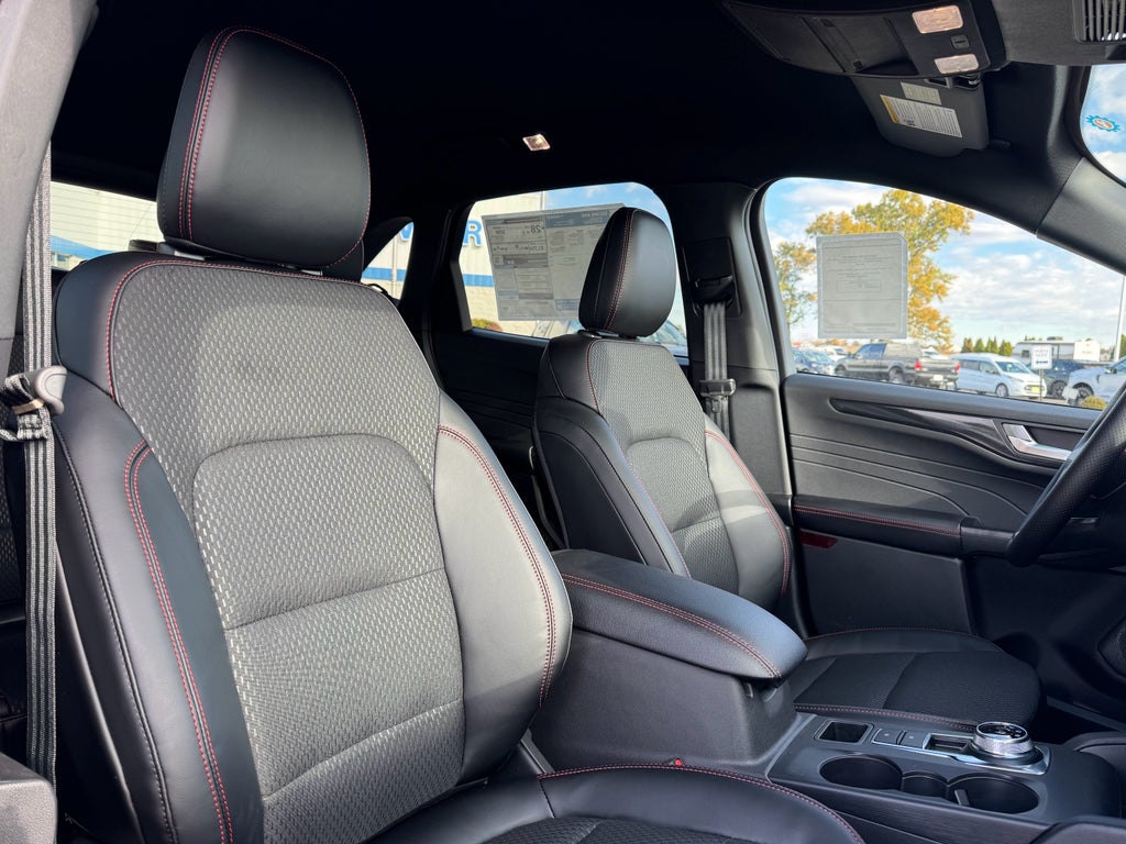 2026 Ford Escape ST-Line AWD