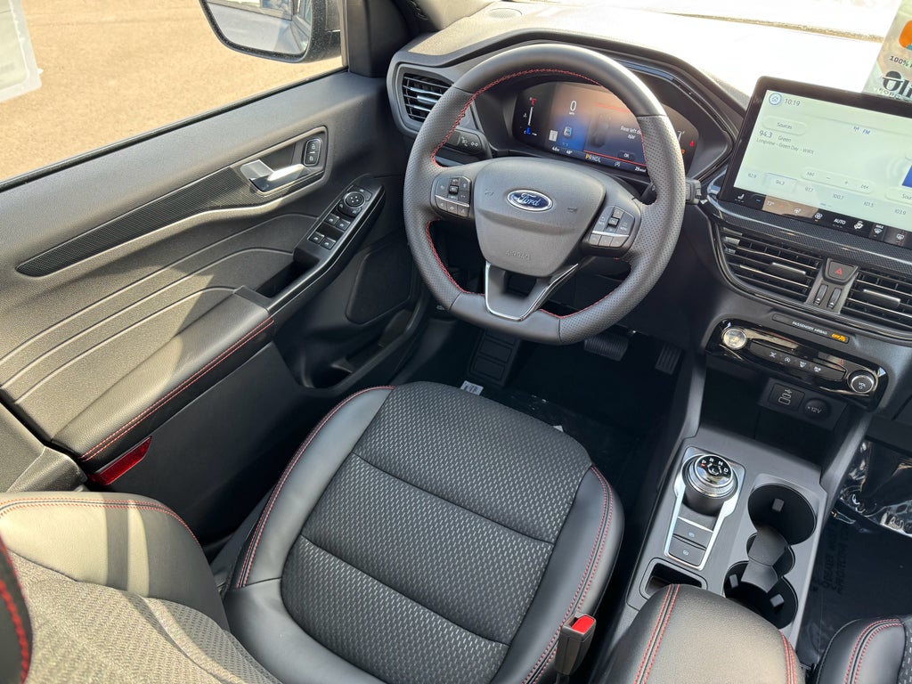 2026 Ford Escape ST-Line AWD