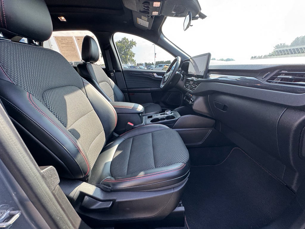 2023 Ford Escape ST-Line AWD