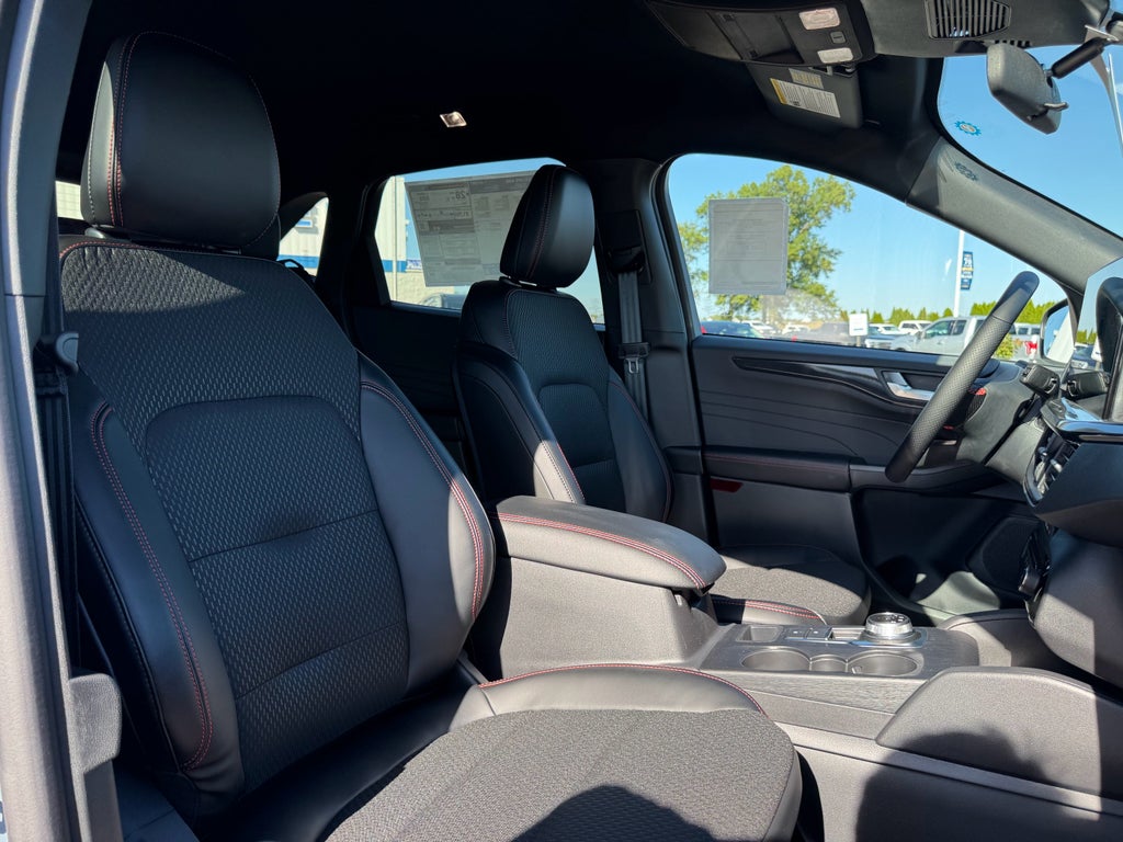 2026 Ford Escape ST-Line AWD