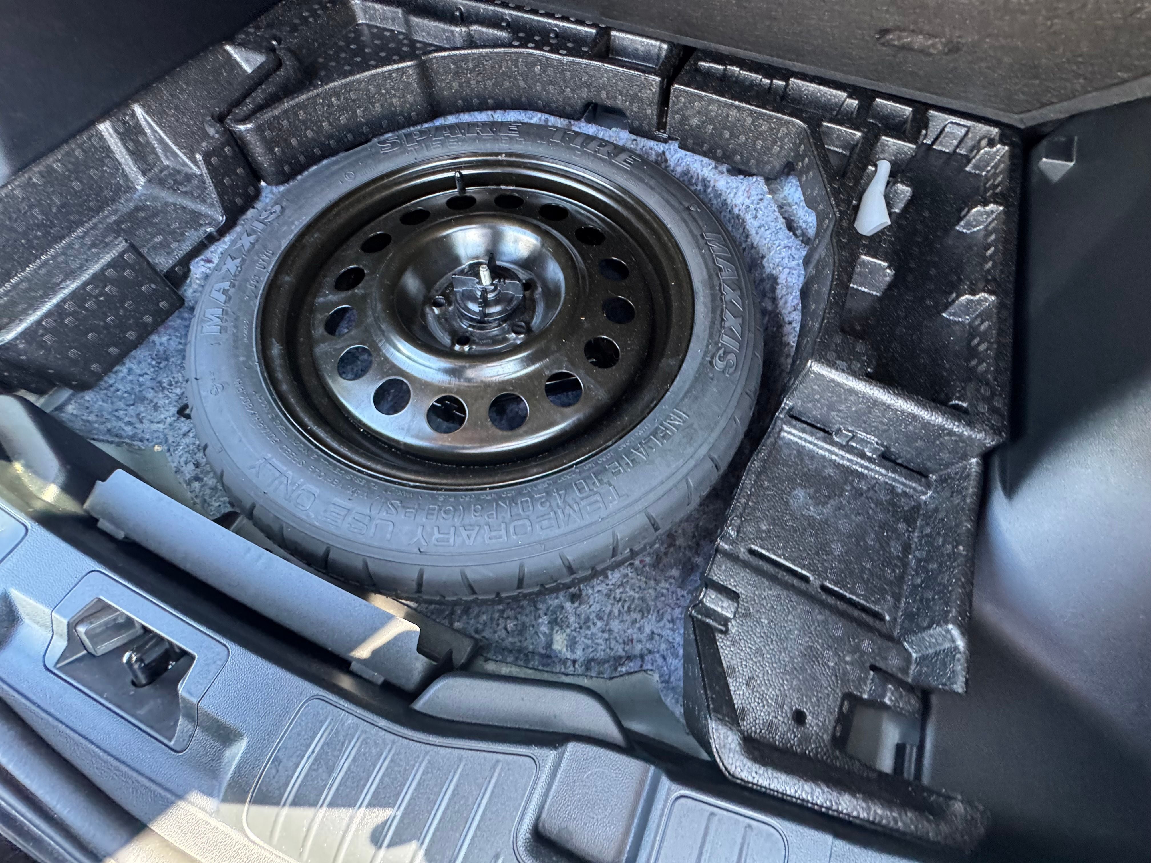 2024 Ford Escape ST-Line 300A pkg