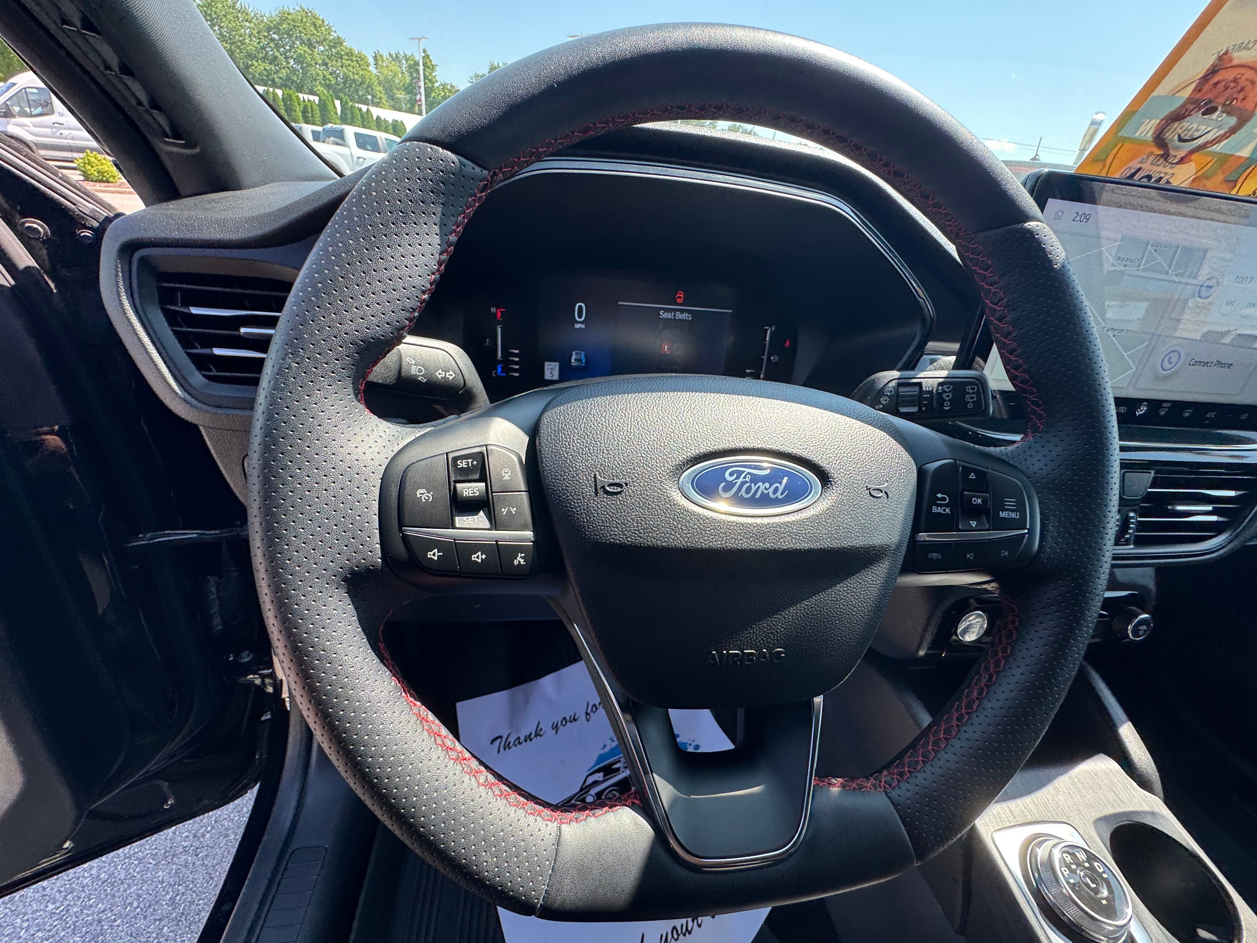 2024 Ford Escape ST-Line 300A pkg