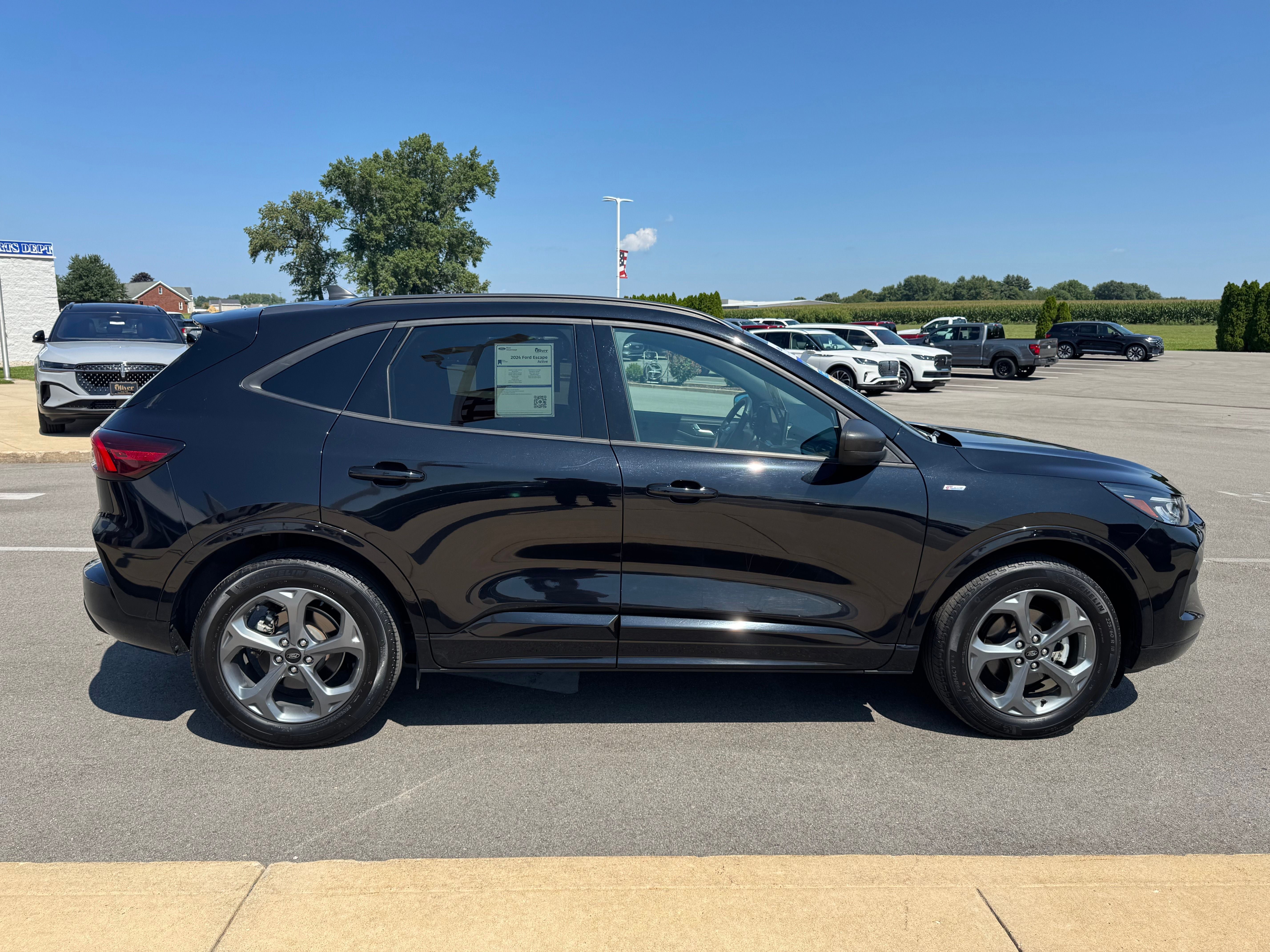 2024 Ford Escape ST-Line 300A pkg