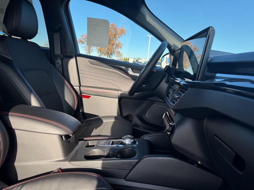 2026 Ford Escape ST-Line Select AWD