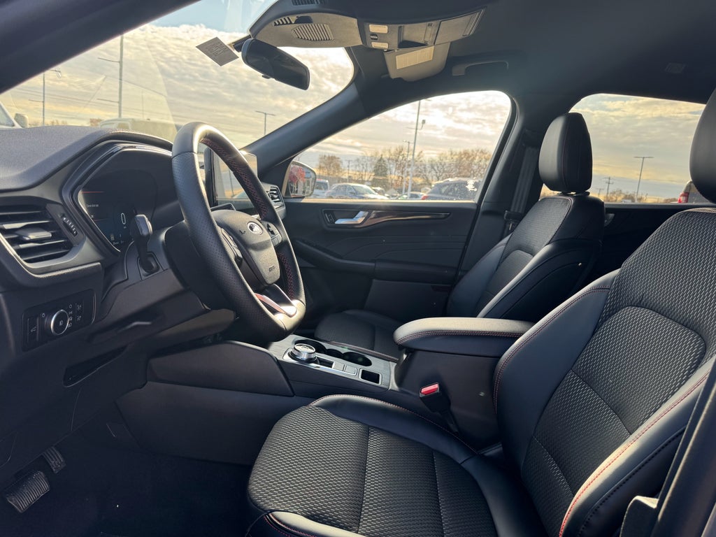 2026 Ford Escape ST-Line Select AWD