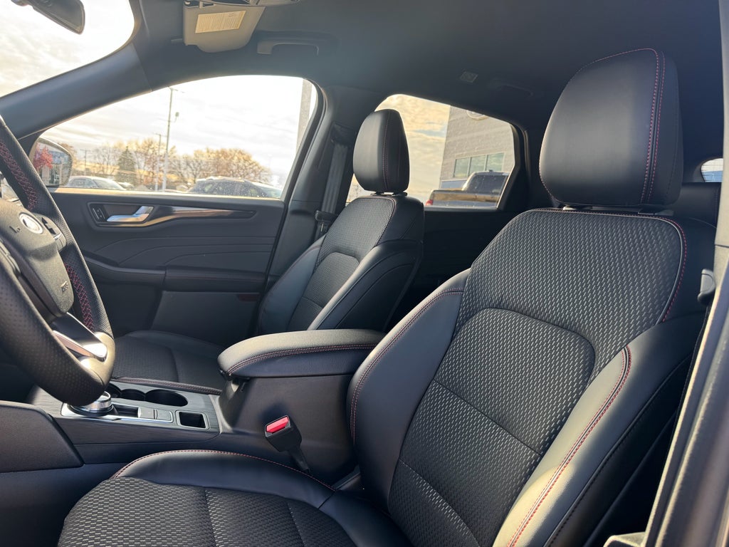 2026 Ford Escape ST-Line Select AWD