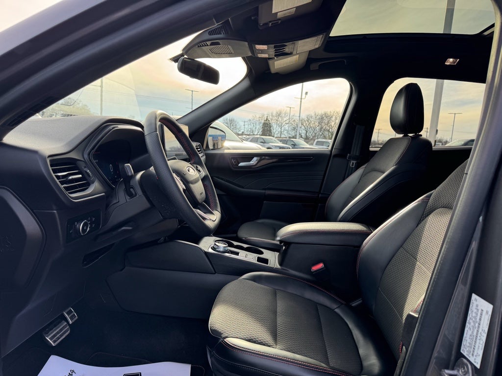 2023 Ford Escape ST-Line Select AWD