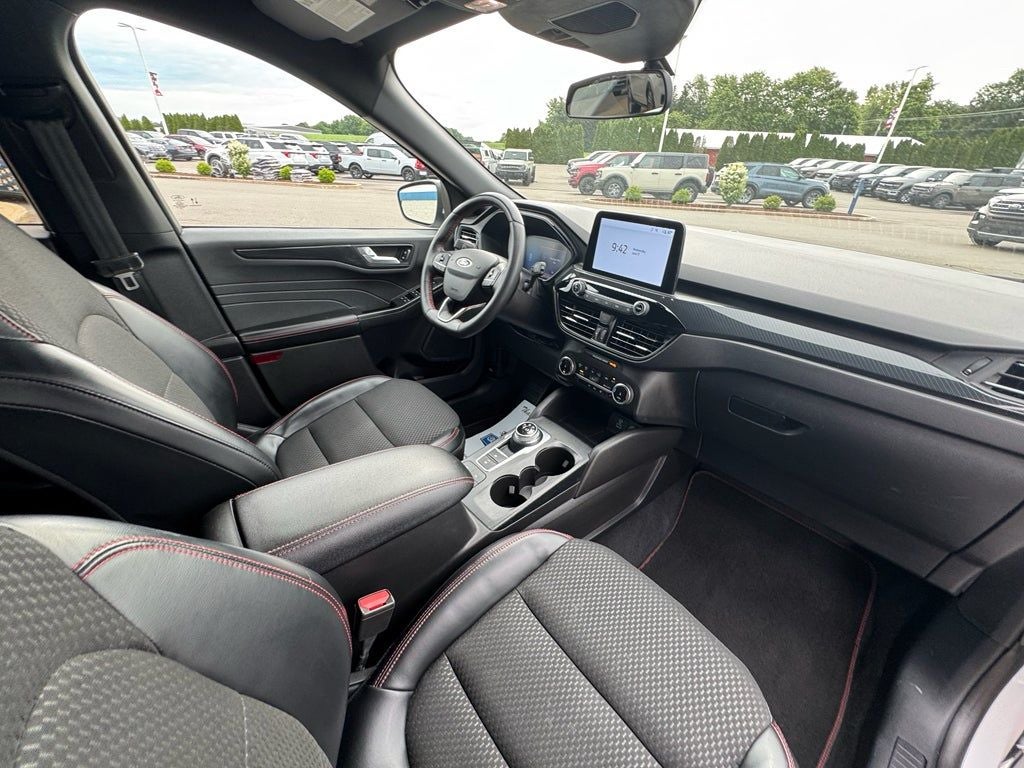 2023 Ford Escape ST-Line Select