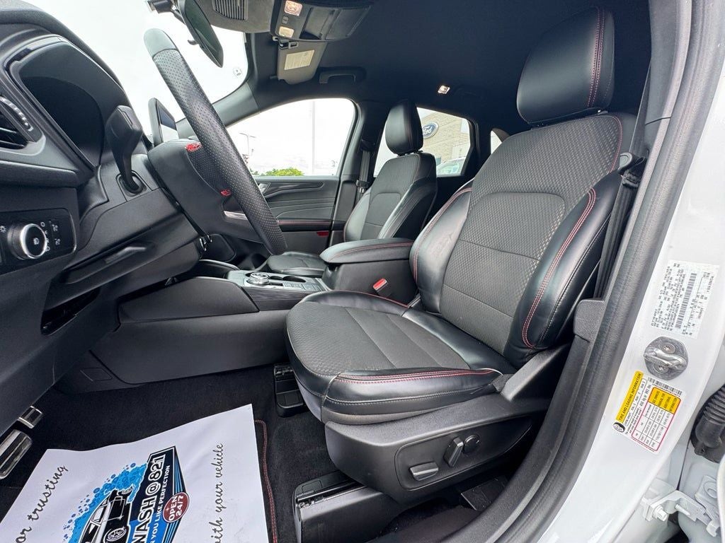 2023 Ford Escape ST-Line Select