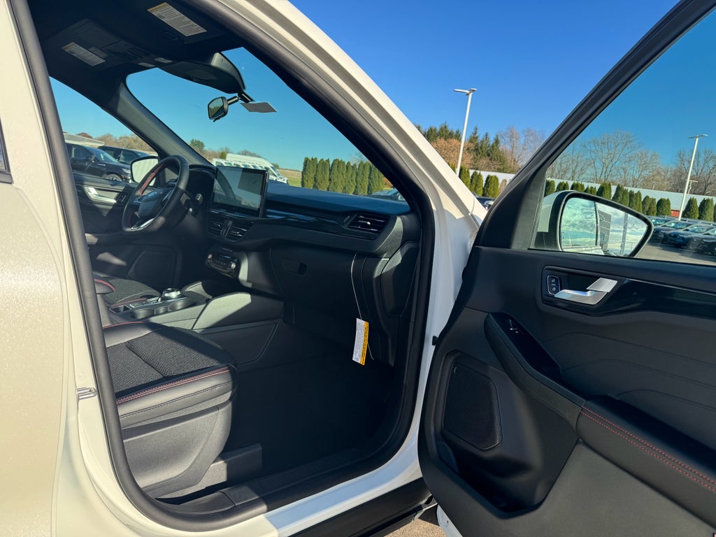 2026 Ford Escape ST-Line Select AWD