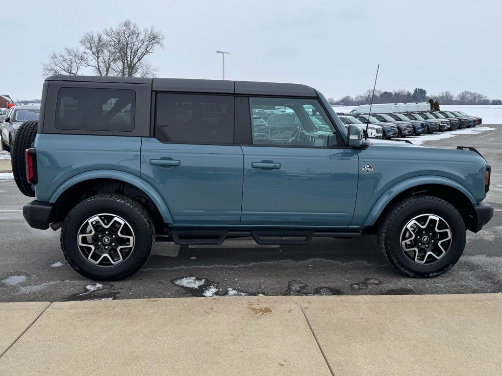 2023 Ford Bronco Outer Banks 4WD