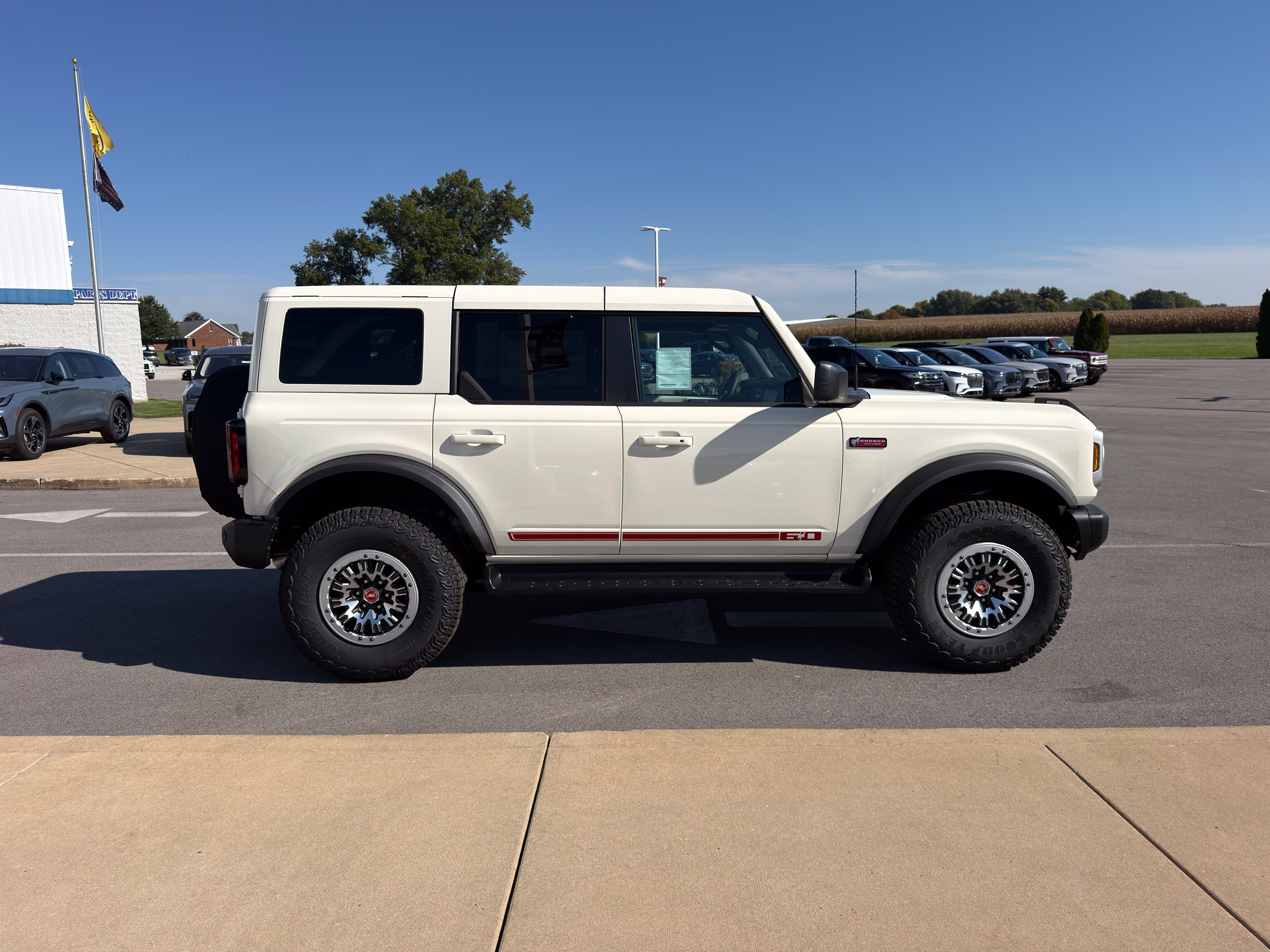 2026 Ford Bronco Outer Banks