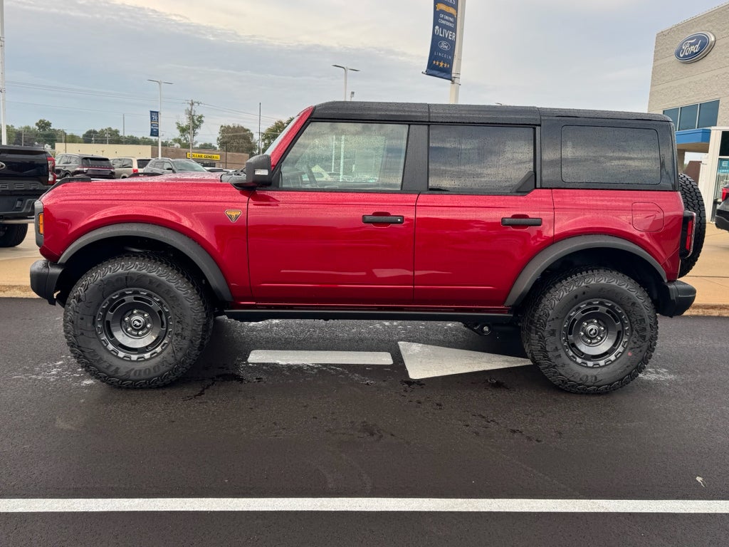 2025 Ford Bronco Badlands 4WD