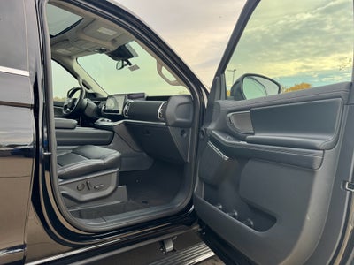 2025 Ford Expedition MAX Platinum 4WD